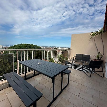 Апартаменты T4 Avec Terrasse Et Garage Prive Тулон Экстерьер фото